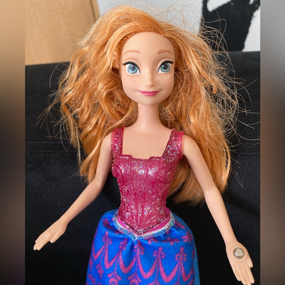 Disney Frozen Anna singing doll